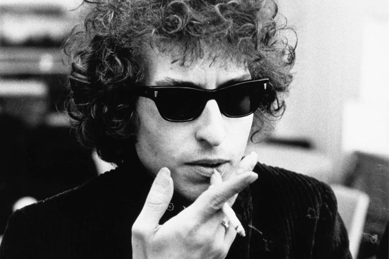 Imaginea articolului Versurile scrise de mână de Bob Dylan vor fi scoase la vânzare. Cât valorează?