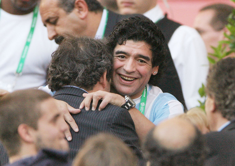 Imaginea articolului Diego Maradona, prietenul meu: Daniel Tilger, despre pierderea idolului care l-a inspirat pe terenul de fotbal, dar şi în viaţă