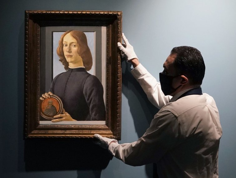 Imaginea articolului Un tablou realizat de Botticelli a fost vândut la un preţ record, în cadrul unei licitaţii din New York
