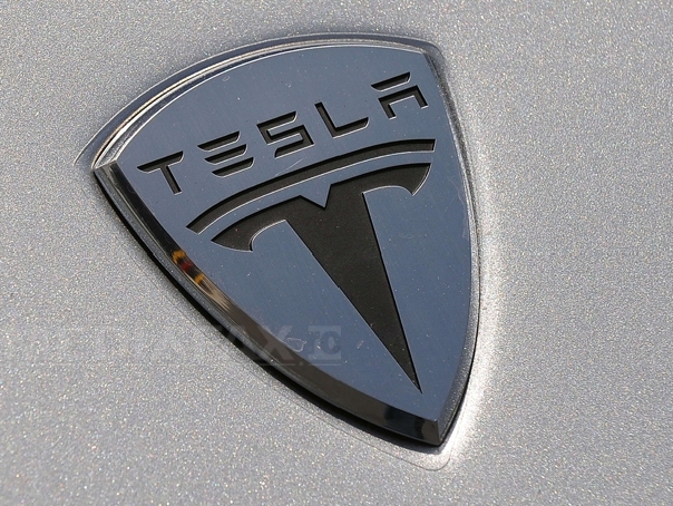 Imaginea articolului Tesla a livrat primele automobile în China, unde vrea să deschidă o fabrică