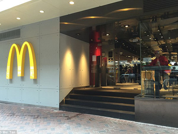 Imaginea articolului VIITORUL fast-food-ului: Cum arată primul restaurant McDonald's Next - GALERIE FOTO, VIDEO