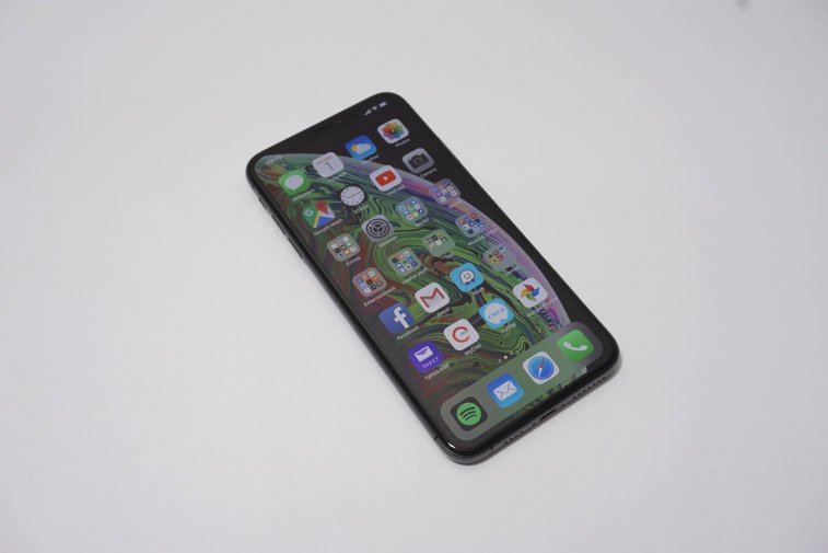 Imaginea articolului iPhone XS Max review: Cel mai greu smartphone lansat de Apple până acum vine cu un exterior familiar, dar cu surprize la interior