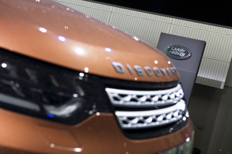 Imaginea articolului Efectul confuziei legate de Brexit: Jaguar Land Rover opreşte temporar activitatea în fabricile britanice