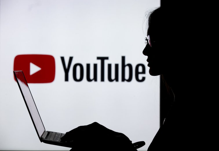 Imaginea articolului YouTube urmează să adauge instrumente bazate pe inteligenţă artificială pentru creatorii de videoclipuri