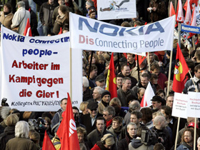 Nokia le va propune salariaţilor germani, rămaşi fără slujbe, să vină în România