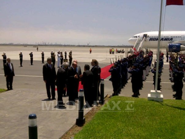 Imaginea articolului Preşedintele Băsescu a ajuns în Peru, unde face o vizită oficială - FOTO