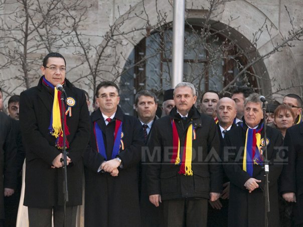 Imaginea articolului Premierul Victor Ponta şi mai mulţi miniştri, între care Dragnea şi Duşa, la Focşani, de Ziua Unirii