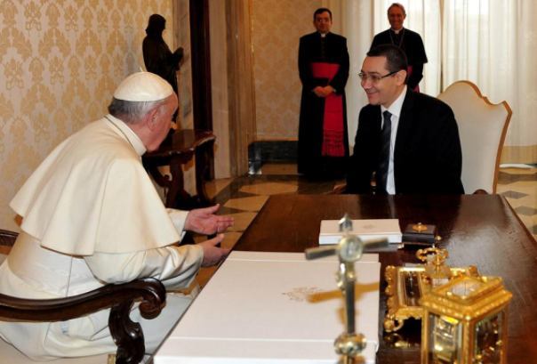 Imaginea articolului Ponta a fost primit în audienţă de Papa Francisc - FOTO