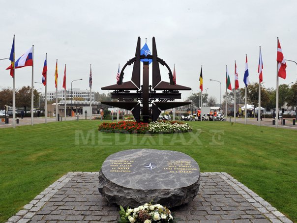 Imaginea articolului NATO va înfiinţa două centre de comandă şi control în România. Duşa: Sunt măsuri istorice. Unităţile vor avea un rol cheie pentru legătura dintre forţele naţionale şi cele NATO