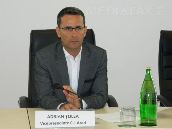 Imaginea articolului Vicepreşedintele CJ Arad Adrian Ţolea, ales preşedinte interimar al instituţiei