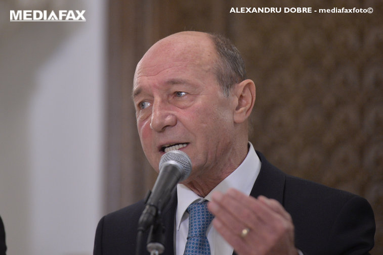 Imaginea articolului Ce ar face Traian Băsescu dacă ar mai fi fost preşedinte: Nu aş revoca-o pe Kovesi din cauza urletului public/ Ce ar obliga-o pe şefa DNA să facă în schimb