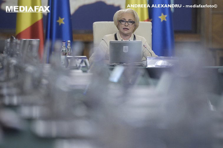 Imaginea articolului Cele 40 de gafe de exprimare, punct cu punct, din mandatul Vioricăi Dăncilă. Un altfel de bilanţ, făcut de un liberal premierului PSD-ALDE