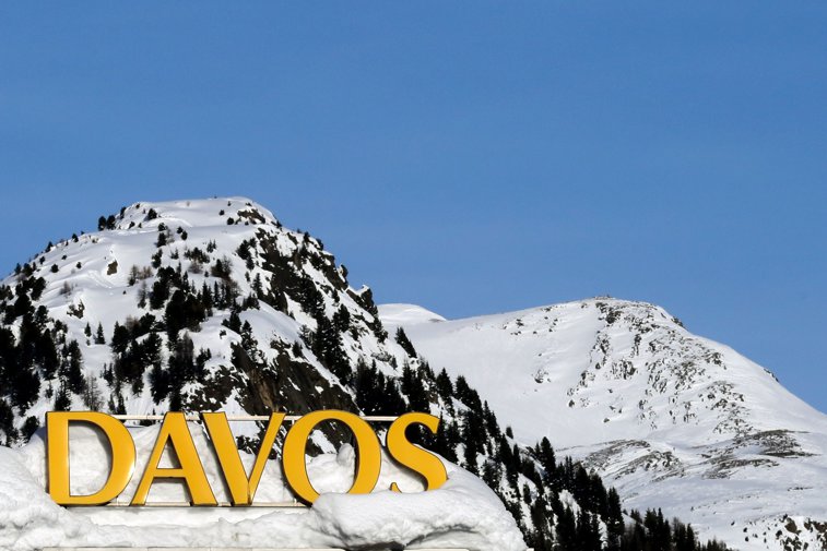 Imaginea articolului COMENTARIU Crenguţa Nicolae: Taxa pe lăcomie, acum şi în varianta de la Davos