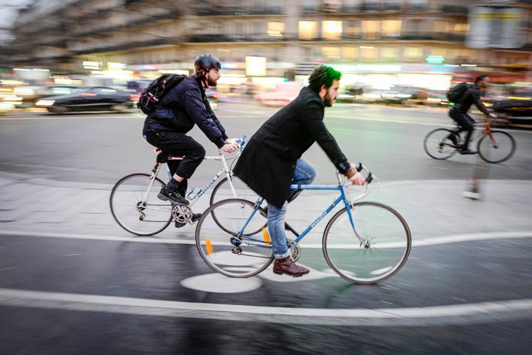 Imaginea articolului Bicicliştii vor plăti amenzi mai mici pentru nerespectarea regulilor de circulaţie