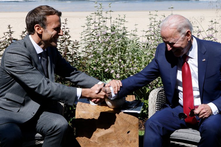 Imaginea articolului Cum a decurs întâlnirea dintre Joe Biden şi Emmanuel Macron. Cei doi preşedinţi par dispuşi să coopereze