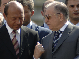 Antonescu: Băsescu şi Iliescu, intriganţi bătrâni într-ale politicii (Imagine: Mediafax Foto)
