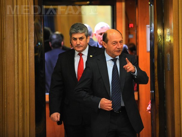 Imaginea articolului Băsescu: UNPR este un partener loial. Oprea: Domnule preşedinte, luăm minimum 10% la alegeri