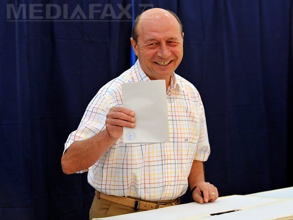 Imaginea articolului Oltean: Băsescu merge la vot şi demonstrează astfel că nu este membru PDL