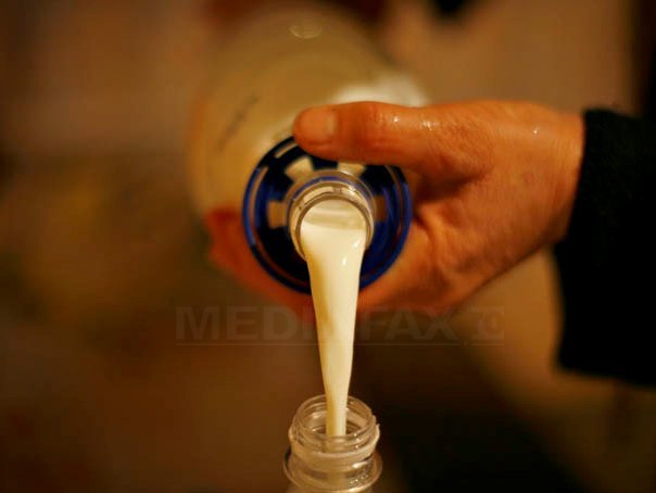 Imaginea articolului Bistriţa: 56 de probe de lapte, trimise la analiză pentru determinarea nivelului de aflatoxină