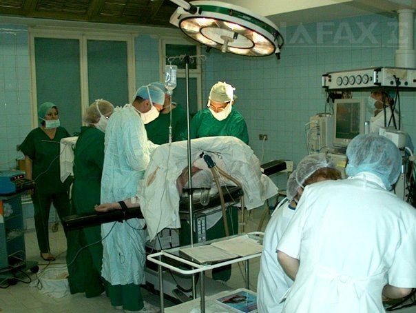 Imaginea articolului Minimum 500 de intervenţii chirurgicale, printre criteriile de acreditare a centrelor de transplant