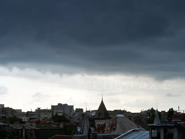 Imaginea articolului VREMEA în weekend: Prognoza meteo în ţară, în Bucureşti şi la munte