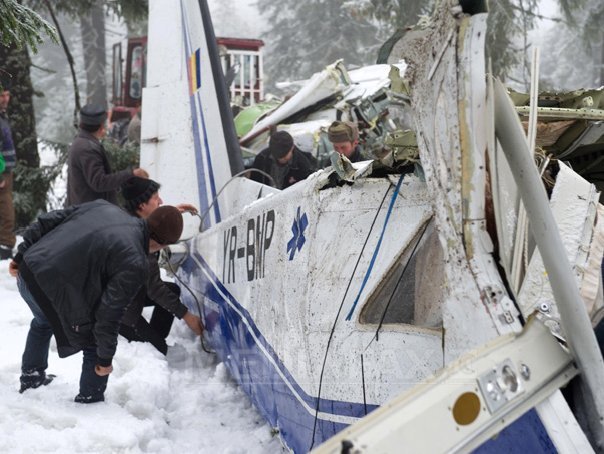 Imaginea articolului Apuseni: Peste 150 de persoane la un parastas pe Vârful Petreasa, la un an de la accidentul aviatic