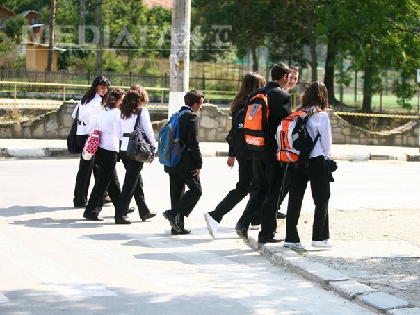 Imaginea articolului Ministrul Educaţiei: Peste 2.500 de şcoli din ţară nu au autorizaţie sanitară de funcţionare