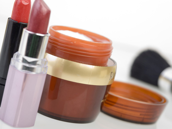 Imaginea articolului Ministerul Sănătăţii va supraveghea piaţa de cosmetice şi va retrage/interzice produsele periculoase