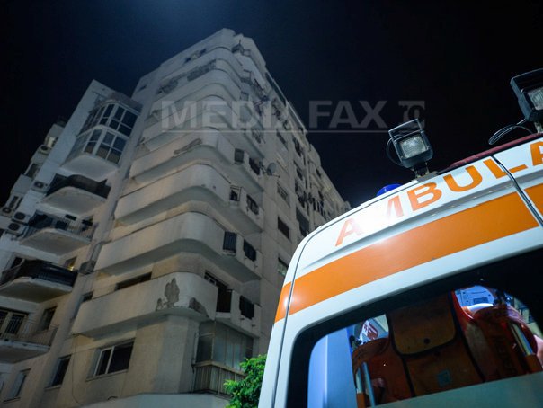 Imaginea articolului TRAGEDIE în Capitală: O femeie şi-a aruncat copilul de la etajul opt al unui bloc, apoi s-a aruncat şi ea. Femeia era avocat în Baroul Bucureşti