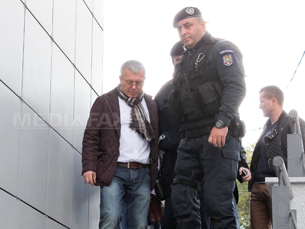 Imaginea articolului Judecătorul ieşean Dan Anton şi grefiera Mihaela Prelipceanu, arestaţi în dosarul de corupţie 