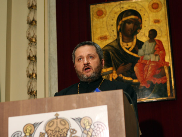 Imaginea articolului Constantin Stoica, înlocuit din funcţia de purtător de cuvânt al Patriarhiei de Vasile Bănescu de la Trinitas