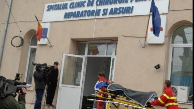 Imaginea articolului Ministrul Sănătăţii, Vlad Voiculescu, în vizită la Spitalul de Arşi după închiderea secţiei ATI