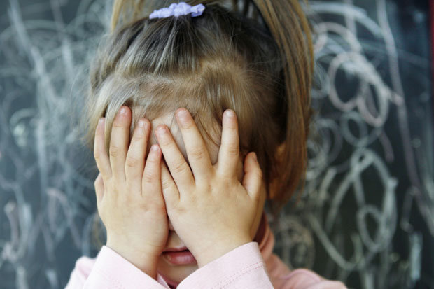 Imaginea articolului România blestemată! Aproape 10.000 de copii au fost ABANDONAŢI de părinţi în ultimul an. Cele patru cauze identificate de organismele internaţionale pentru o decizie la limita cruzimii