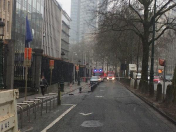 Imaginea articolului MAE, despre alerta privind atacul cu antrax în Bruxelles: Nu au fost afectaţi cetăţeni români