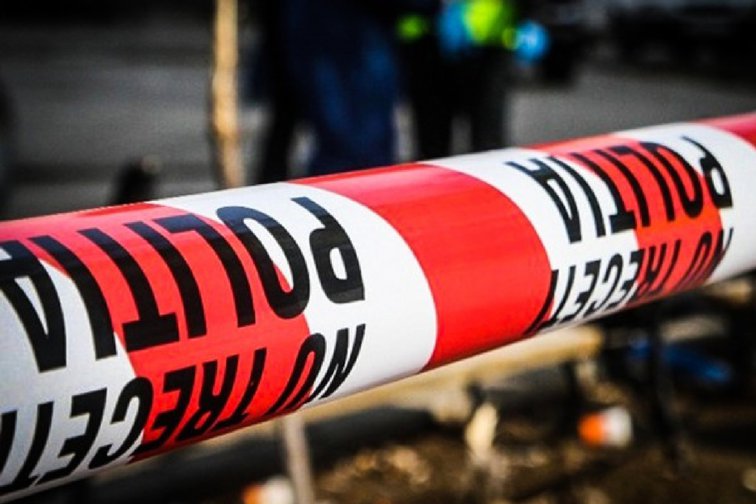Imaginea articolului ALERTĂ în Neamţ: Poliţia caută un bărbat care şi-a înjunghiat toată familia 