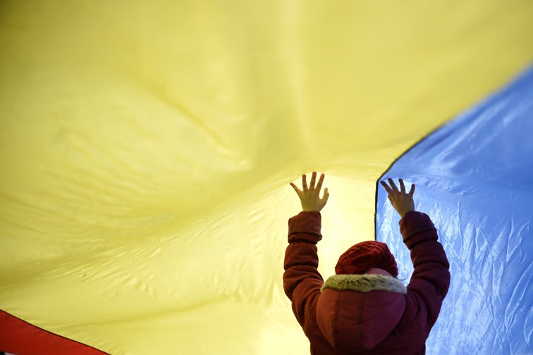 Imaginea articolului Înfrăţirea peste Prut de 1 decembrie. Roaming gratuit pentru cetăţenii din România şi Republica Moldova