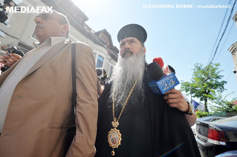 Imaginea articolului Unul dintre dosarele ÎPS Teodosie Petrescu, arhiepiscopul Tomisului, se întoarce la DNA 