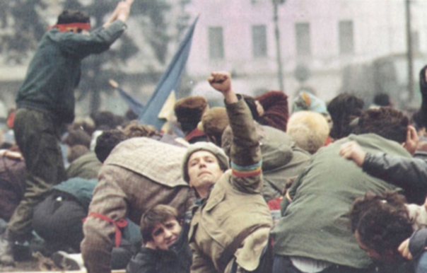 Imaginea articolului Curs dedicat Revoluţiei Române, lansat în premieră naţională de o universitate din Timişoara