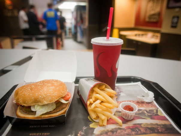 Imaginea articolului Fast food din centrul Timişoarei, închis de inspectorii OPC. Numeroasele probleme găsite | FOTO