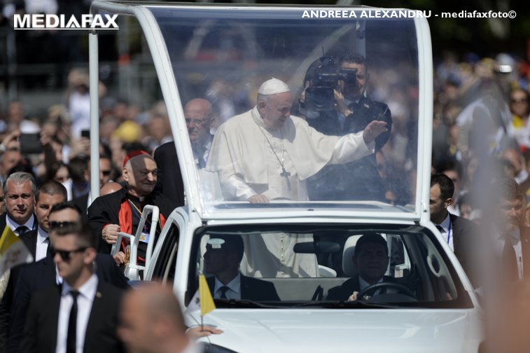 Imaginea articolului Papa Francisc a numit un nou Episcop pentru România | FOTO