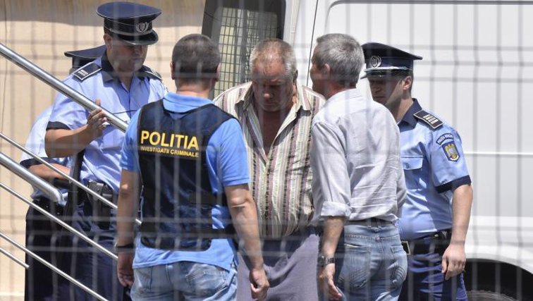 Imaginea articolului Crimele de la Caracal. Gheorghe Dincă a fost adus la sediul Poliţiei Române pentru continuarea analizei comportamentale 