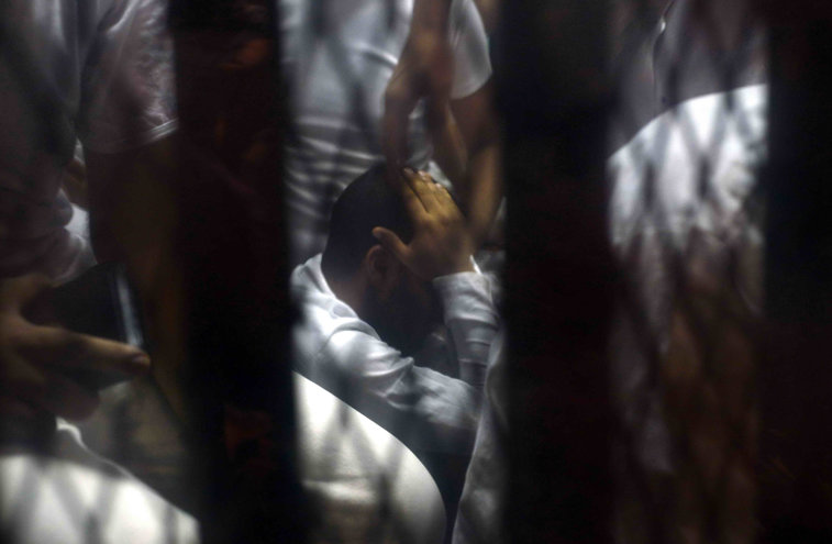 Imaginea articolului Poveşti din infern. Moartea unui tânăr regizor readuce în atenţia presei ororile din închisorile egiptene