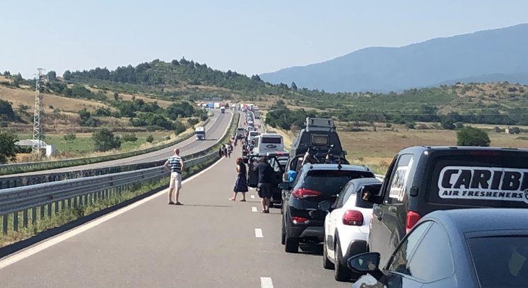 Imaginea articolului Un român a aşteptat 3 ore, la 35 de grade, să treacă graniţa în Grecia: Este inadmisibil