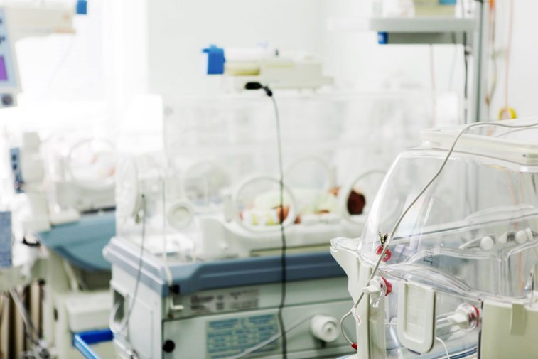 Imaginea articolului Zeci de bebeluşi pot muri în spitalul de copii Marie Curie, din cauza lipsei de fonduri