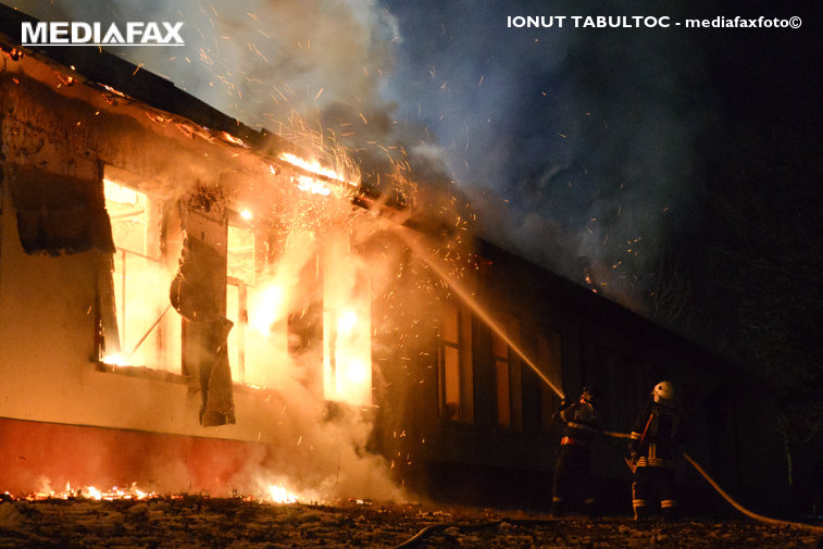Imaginea articolului Motivul incendiului de la Spitalul Judeţean Neamţ este încă incert. Audierile continuă pe 12 februarie