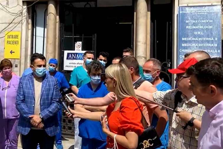 Imaginea articolului Protest la Institutul de Urologie şi Transplant Renal din Cluj. Medicii sunt nemulţumiţi de planurile Ministerului Sănătăţii