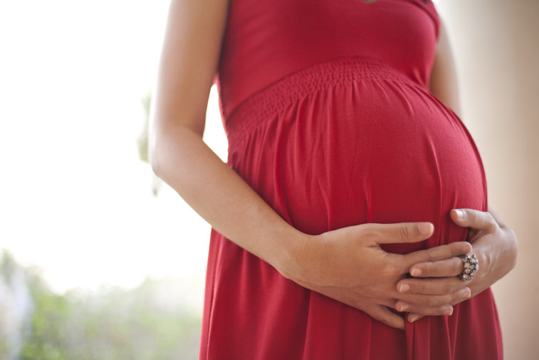 Imaginea articolului Vaccinarea COVID-19 în timpul sarcinii ajută la protejarea bebeluşilor după naştere
