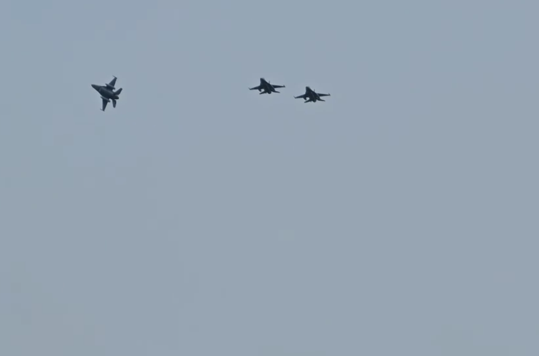 Imaginea articolului VIDEO Primele trei aeronave F-16 achiziţionate din Norvegia, recepţionate la Câmpia Turzii