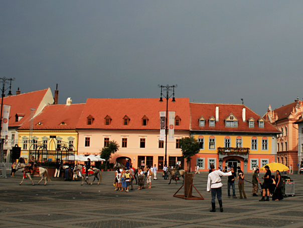 Imaginea articolului Sibiu, judeţul cu cele mai multe primării cu nereguli la acordarea ajutoarelor de căldură în 2011