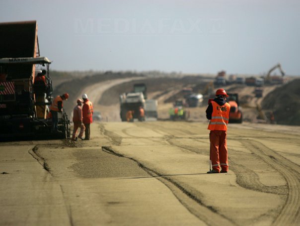 Imaginea articolului Ministrul Transporturilor: Se va lucra la autostrăzi şi pe timpul iernii